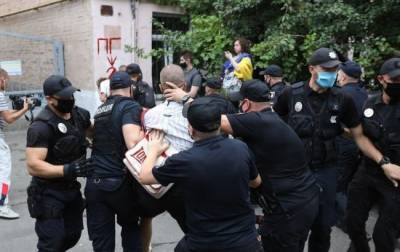 Акция возле посольства в Киеве: задержан экс-политзаключенный – СМИ