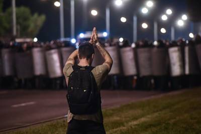 В Минске начались массовые задержания на протестах