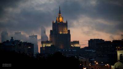 МИД РФ пообещал зеркально ответить Словакии на высылку дипломатов