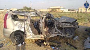 Автомобиль Lada Largus на скорости врезался в грузовик. Погибли две женщины, еще четверо узбекистанцев – госпитализированы