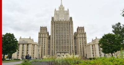 Россия пообещала зеркальный ответ на высылку дипломатов из Словакии