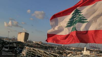 Президент Ливана одобрил прошение правительства об отставке