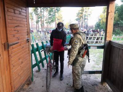 Через белорусско-украинскую границу ограничили пропуск людей