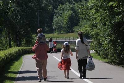 В России предложили увеличить пособия на детей из малоимущих семей
