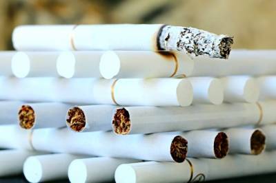 В России ужесточили штрафы за продажу табака несовершеннолетним