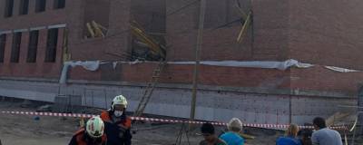 При обрушении на стройке в Томске пострадали 4 рабочих