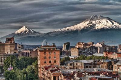 “Раздувая свою роль в мировой истории, армяне хотят унизить соседей”