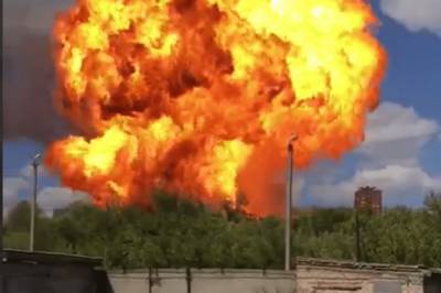 В России на газовой заправке произошел мощный взрыв (видео)
