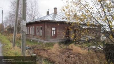 Жилой дом подмыло мощным ливнем в селе на Ямале