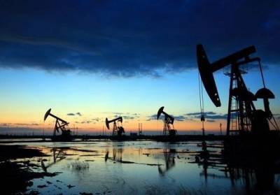 Нефть дорожает на фоне восстановления спроса, — Reuters