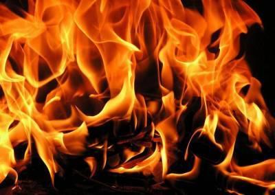 Пожар разгорелся в промзоне Сормовского района: пострадал один человек