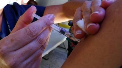 Первая в мире вакцина от COVID-19 появилась в России – препарат уже готов к применению