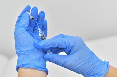 Российская вакцина от COVID-19 поступит в оборот с 2021 года