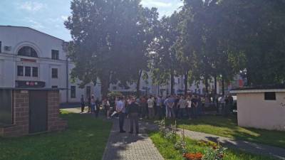 «Нас не запугать!»: рабочие белорусских предприятий выходят на забастовку против Лукашенко
