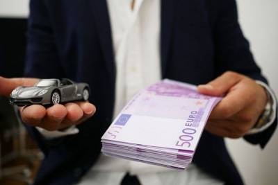 Жители Краснодарского края начали отказываться от покупки автомобилей в кредит