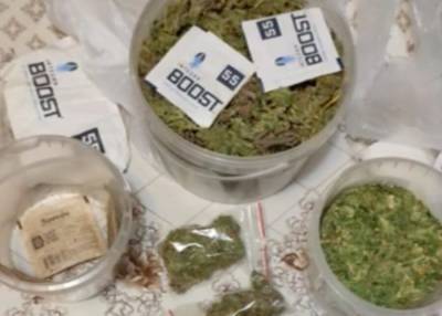 Полицейские изъяли у москвича 300 г марихуаны