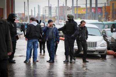 Рынок «Теплый стан» закрыли в Москве из-за облавы на нелегалов