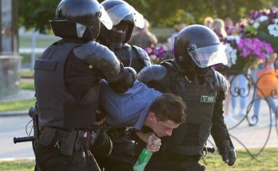 МВД Белоруссии отчиталось еще о 2 тысячах задержанных в ходе ночных акций протеста в республике