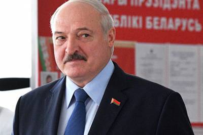 Польша предложила себя в роли посредника между Лукашенко и оппозицией