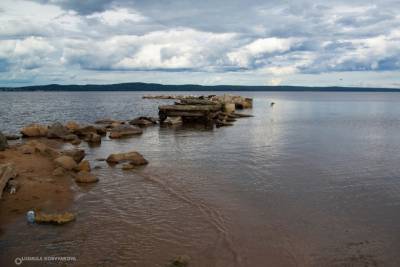 В популярном месте купания петрозаводчан обнаружили переизбыток фекалий