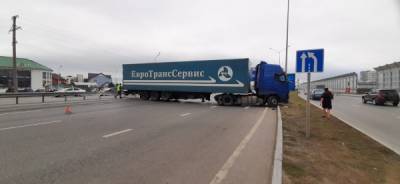 На тюменской трассе пьяный водитель грузовика устроил смертельную аварию