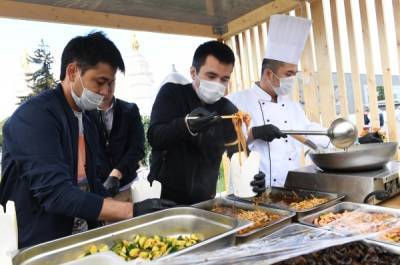Эксперт ВШЭ объяснил призыв Си Цзиньпина к гражданам Китая экономить еду