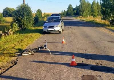 В Путятинском районе сбили 41-летнюю велосипедистку