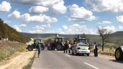 Молдавские аграрии обещают переместить протесты в Кишинев