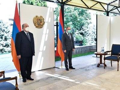 Армен Саркисян и Никол Пашинян обсудили текущие проблемы