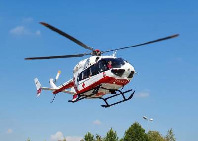 Подростка с травмой позвоночника эвакуировали в больницу Москвы на вертолете