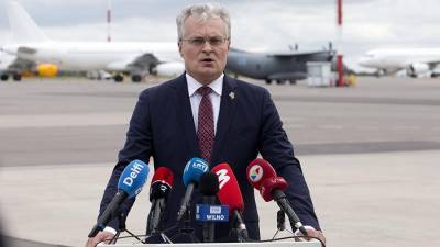 Президент Литвы отказался считать обращение Тихановской добровольным