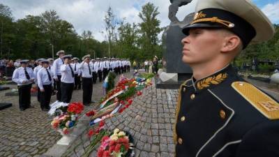Петербург почтит память моряков, погибших на подлодке «Курск» 20 лет назад