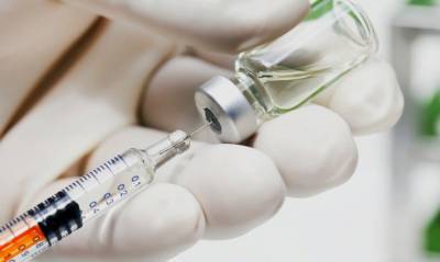 Американские чиновники раскритиковали российскую вакцину от коронавируса