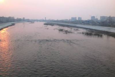 Река Чита за сутки поднялась более чем на 20 см - вода вышла на пойму