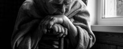 Омичи жалуются на соседей, которые издеваются над 90-летней женщиной-ветераном