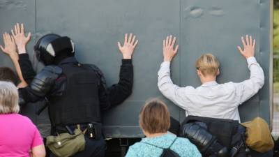 Координаторов "Открытки" подозревают в массовых беспорядках в Минске