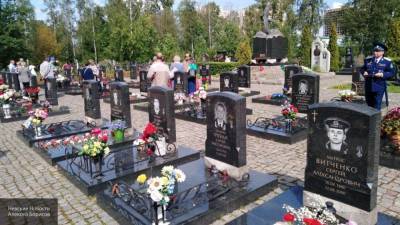 Цветы в честь погибших на подлодке "Курск" возложат в Петербурге