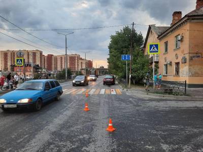 В Новочеркасске водитель иномарки на «зебре» сбил ребенка-велосипедиста