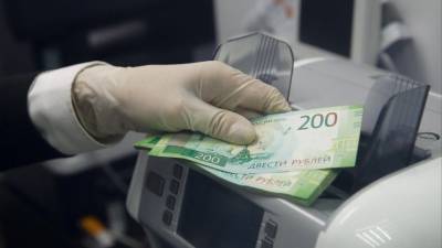 Россияне массово жалуются на отказ банков отсрочить платежи по кредитам