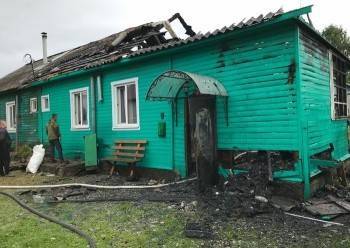 Пожарные успели спасти из горящего дома в Устюжне мужчину-инвалида