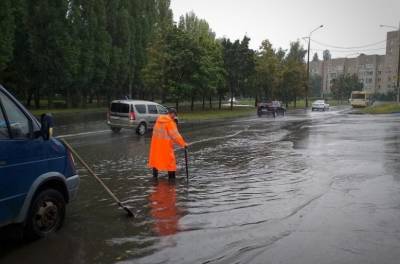 В Липецке после дождя подтопленными оказались многие улицы