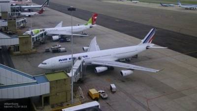 Пассажирские самолеты столкнулись в гонконгском аэропорту