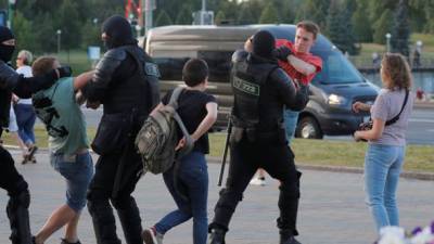 Протесты в Беларуси: задержали девятерых украинцев и избили украинского журналиста, - СМИ