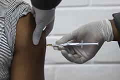 Глава Минздрава Германии усомнился в эффективности российской вакцины