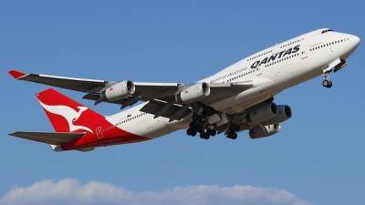 Самолеты Boeing-747 получают обновления ПО на 3,5-дюймовых дискетах. Видео