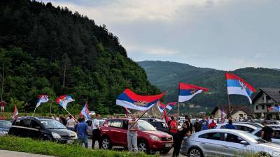В Белграде готовят автомобильный «крестный ход» в поддержку черногорских сербов и православной Церкви