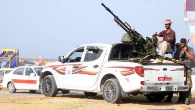 Боевики ПНС Ливии вернулись к междоусобным столкновениям