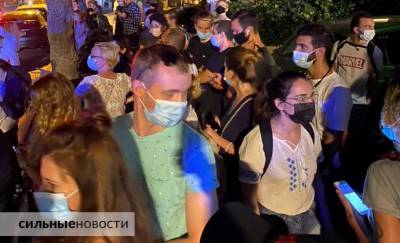 В Израиле в день выборов белорусы, не успевшие проголосовать, вышли на акцию протеста и пели песни на мове — фото, видео