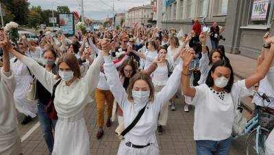 У СИЗО в Минске собрались родственники пропавших после акций протеста