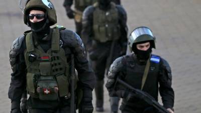В Бресте милиция открыла огонь на поражение по протестующим
